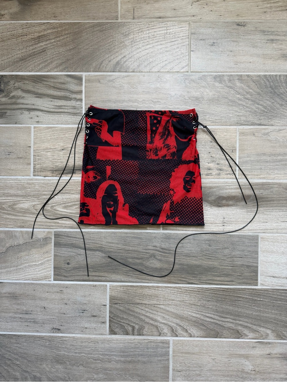 Y2K grunge Edikted red and black graphic print tube top/micro skirt size S